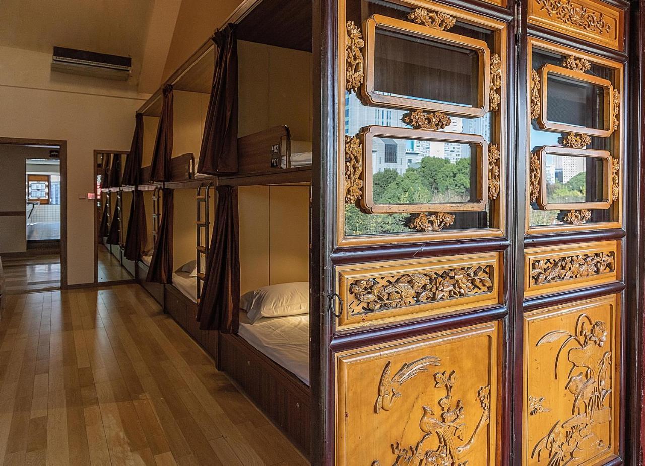 The Hump Hostel 驼峰客栈 Кунмин Екстериор снимка
