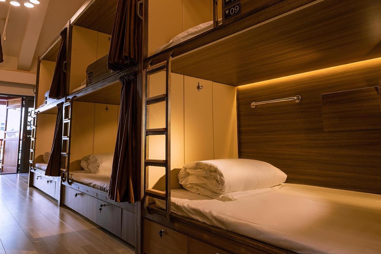 The Hump Hostel 驼峰客栈 Кунмин Екстериор снимка